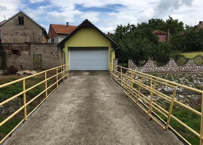 Prenociste Zivkovic 皮罗特